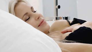 LETSDOEIT - #Rebecca Volpetti #Isabella Sterren #Kinuski - Geile Groep Leuk Met Een Super Hete Trio