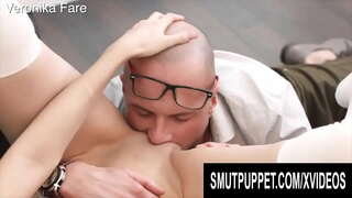 SmutPuppet - Diner op de Tiener Poesje Comp