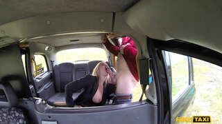 Sahte Taksi Sıcak bebek çobanpüskülü Öpücük Yayılır ona Bacaklar ve Berbat Horoz